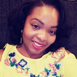 Meet your Posher, Latoya